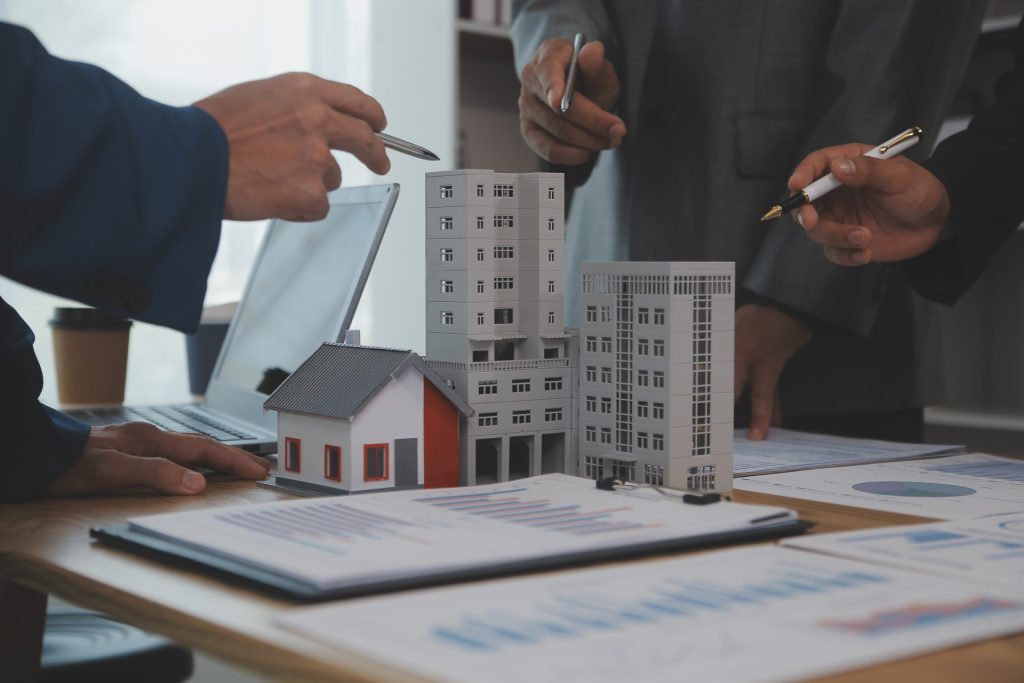 Litigation attorney